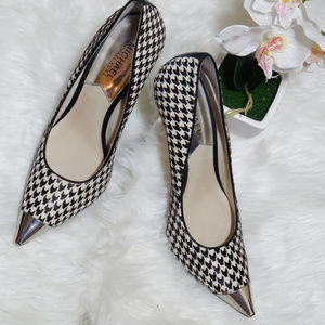 Michael Kors Size 8 Black/White Silver Heels